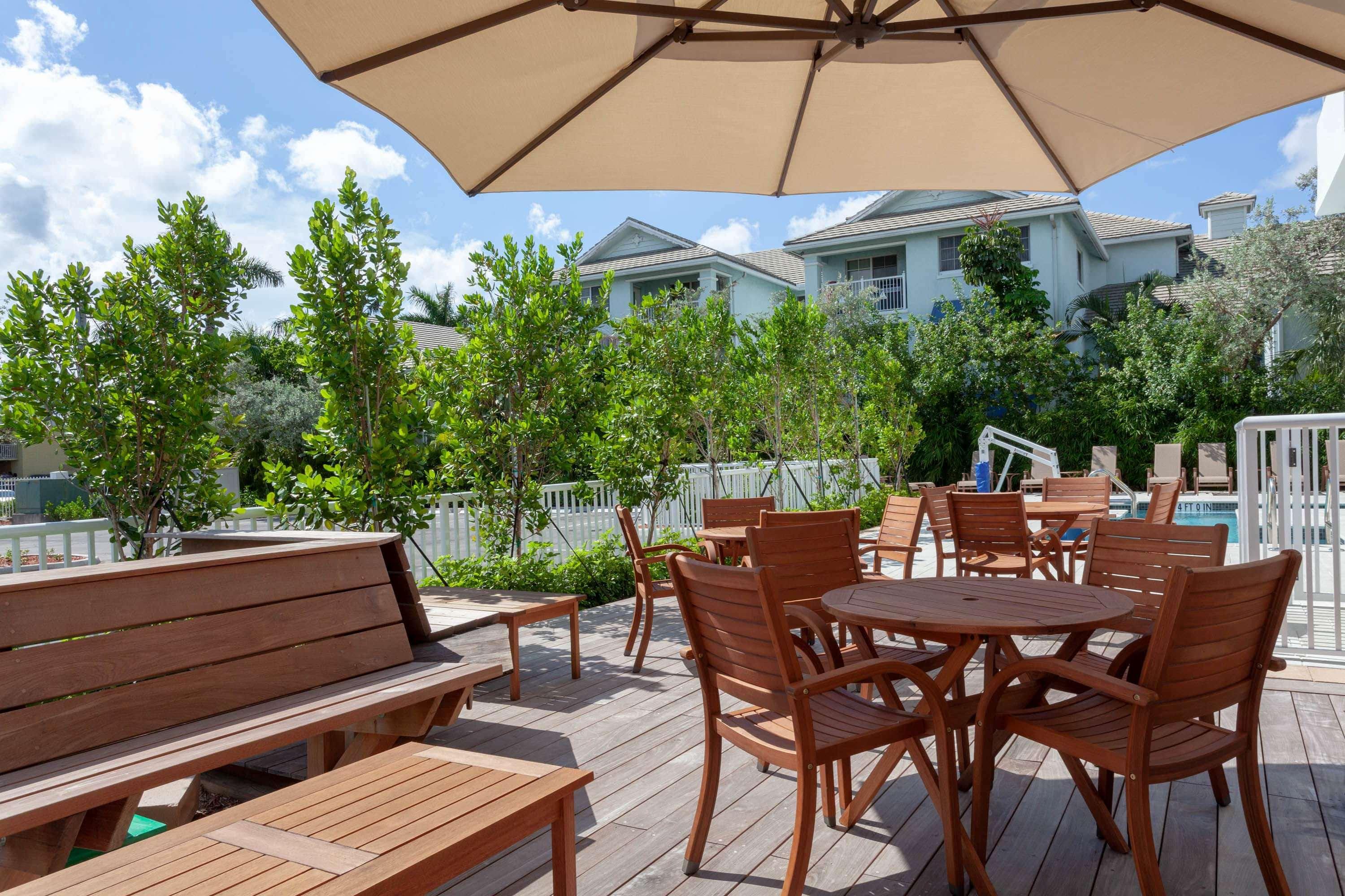 Maritime Hotel Fort Lauderdale Airport & Cruiseport Exterior photo