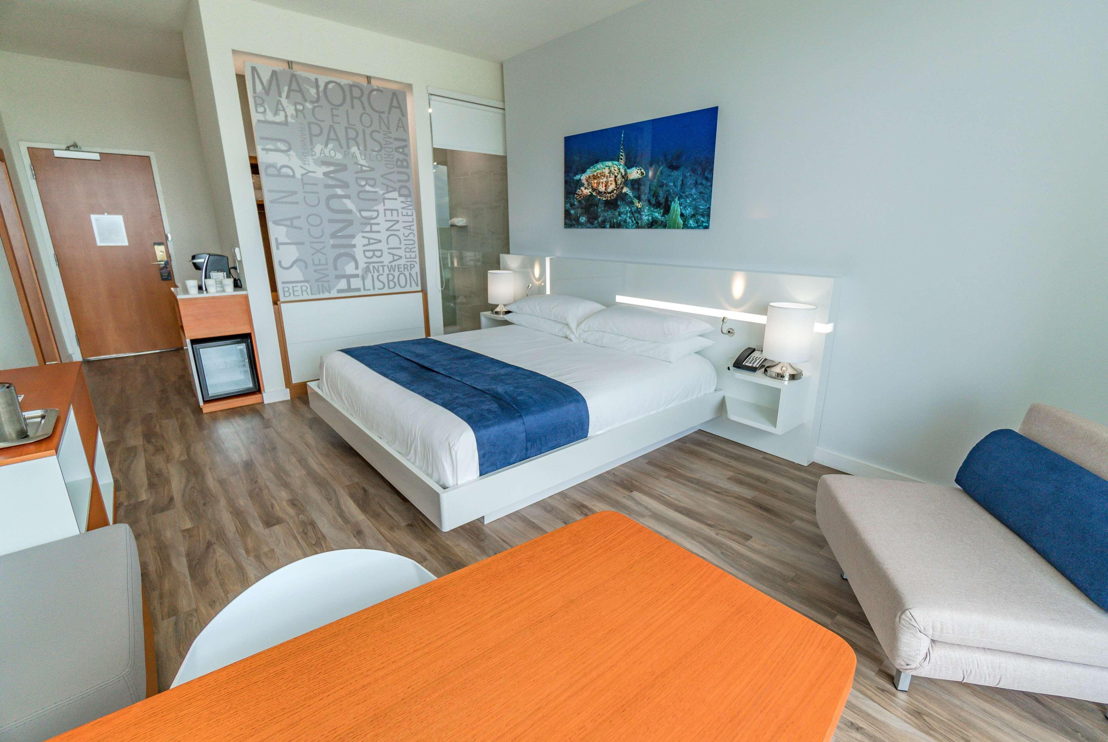 Maritime Hotel Fort Lauderdale Airport & Cruiseport Exterior photo