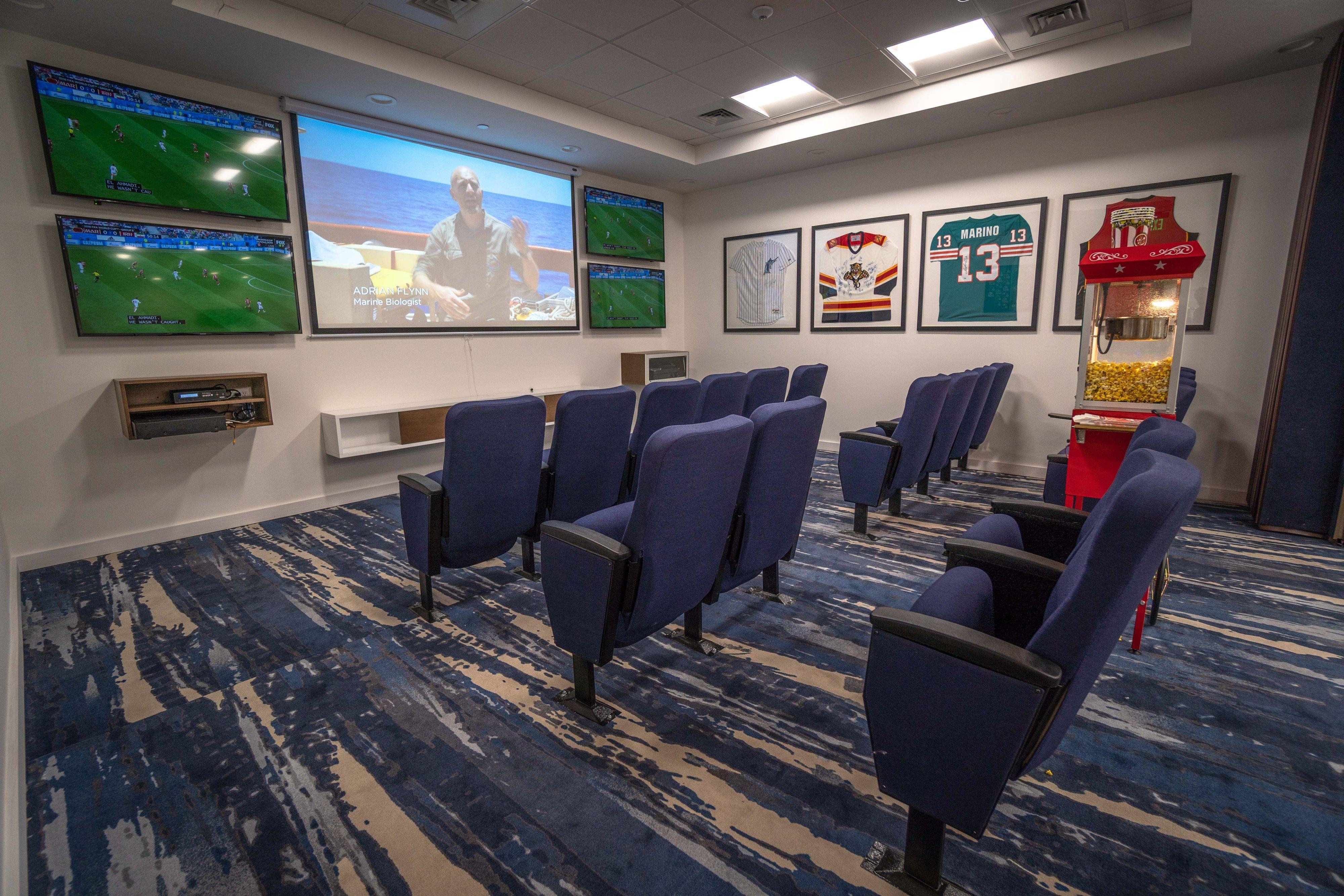 Maritime Hotel Fort Lauderdale Airport & Cruiseport Exterior photo